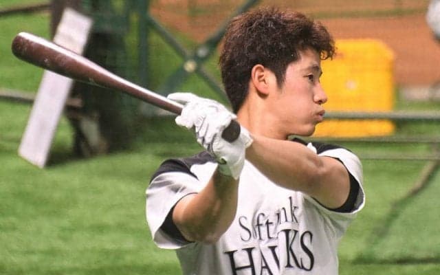 鷹、紅白戦で若手がアピール合戦　上林3安打、栗原2ラン、九鬼2安打＆ソロ