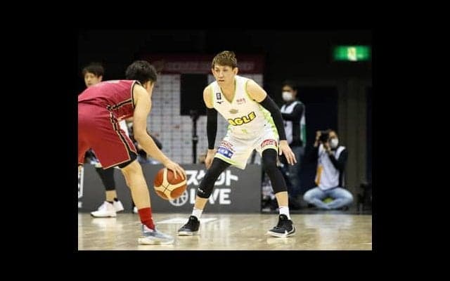 折茂武彦が語る今の日本バスケ界。「羨ましくないと言えば嘘になる」