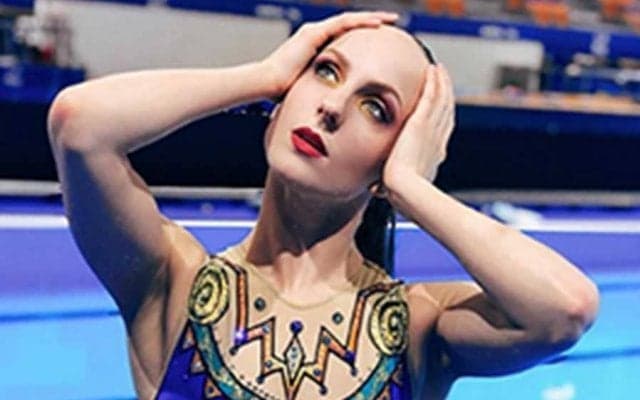 金メダリストと人気歌姫　ロシア美人姉妹の妖艶ダンスに反響「言葉が出ない美しさ」