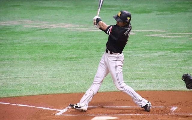 鷹、紅白戦で柳田＆栗原が一発　尾形、津森ら若手投手陣も好投でアピール