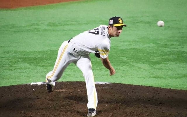鷹・岩嵜が松田宣、内川ら主軸3人斬り！　勝利の方程式入りへ「結果出したい」