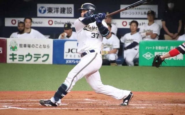 オリ若月、第1打席で“復活”先制ソロ！　「しっかりと芯で捉えることが出来ました」