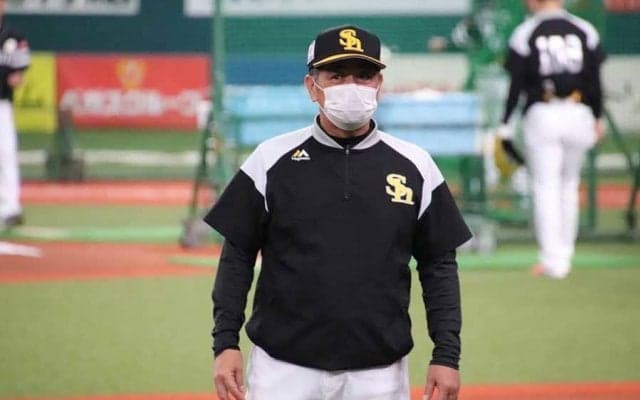 鷹・工藤監督「今日の3本は自信になる」猛打賞の栗原を高評価