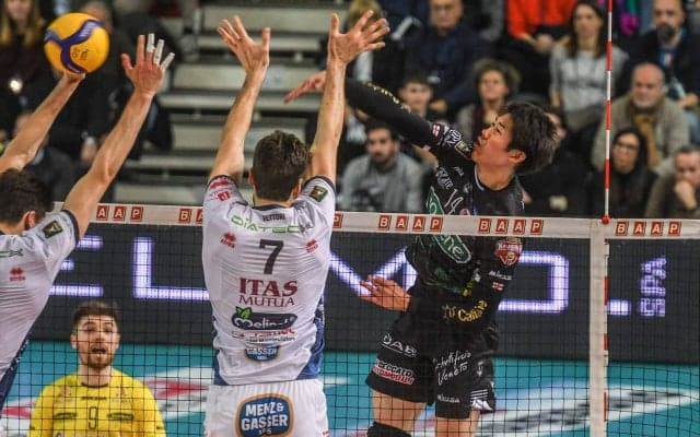 日本代表の石川がイタリアから帰国。検査は陰性