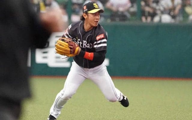 【球界名場面】あわや選手生命の危機　折れたバットかわす中田と今宮の神守備にファン驚愕