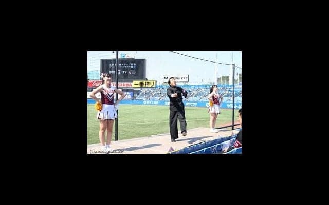 必死の応援でサヨナラ勝ちに貢献