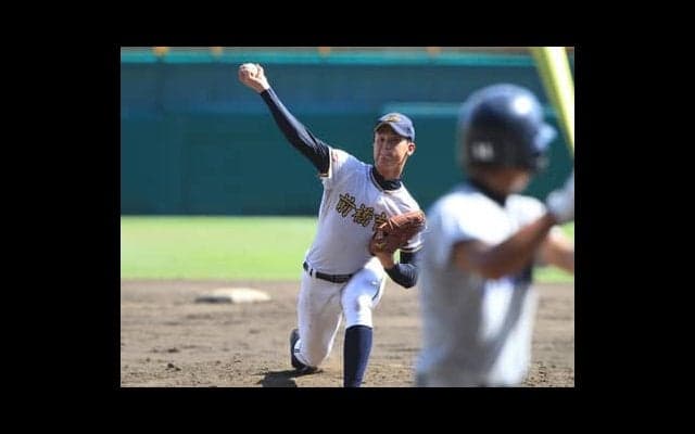 高橋光成が甲子園で驚きの進化。淺間大基の横浜に圧勝、優勝を遂げた