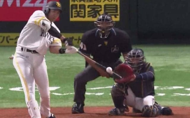 NPBの“超人”2人がアベック弾！　オリ吉田正＆鷹柳田がアーチで共演