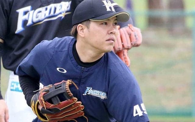 「傷薬を見つけるのもマウンド」　ハム左腕“無敗記録”を見守った投手コーチの言葉