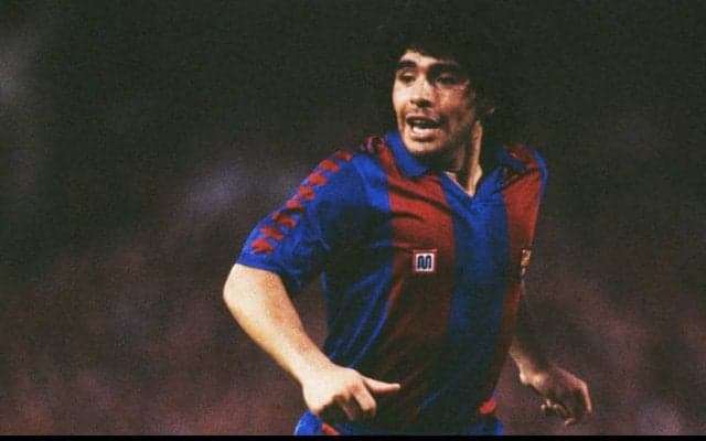 バルサ時代のマラドーナがレアルDFをあざ笑う超絶ドリブル弾【インクレディブル・ゴールズ】