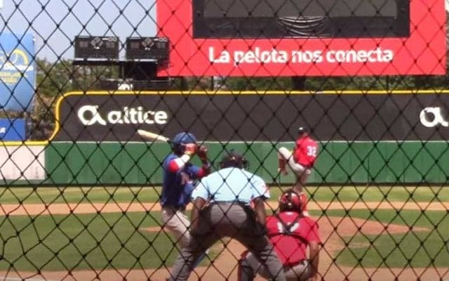 15歳“スーパー中学生”が衝撃156キロ！　MLBイベントに現れた剛腕に「アメイジング」