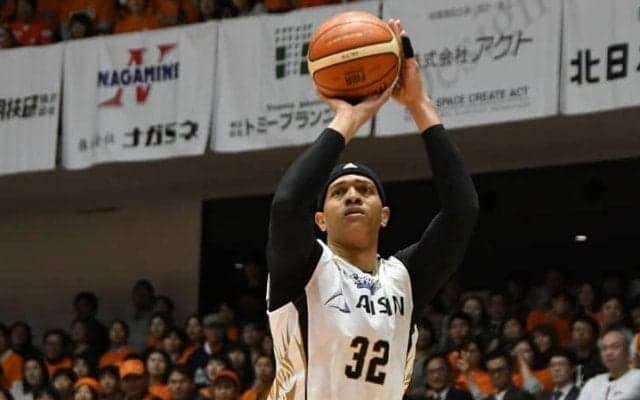 引退を決めた日本バスケ界のレジェンド「男・桜木」が「第２の桜木」に贈ったメッセージとは