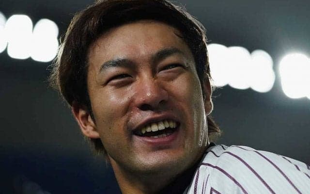 柳田悠岐の驚異のパワー　右手一本の逆方向弾に仰天の声「これはすごい」「化け物」