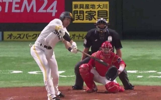 「人間ですか？」「1番変態」　片手1本で3戦連発弾の鷹・柳田にファンも驚愕