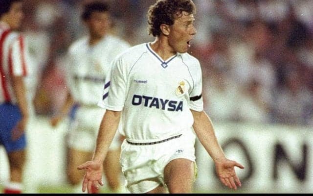 “ハゲワシ”と呼ばれたレアルの英雄ブトラゲーニョ氏がボックス内で4人抜きの荒技【インクレディブル・ゴールズ】