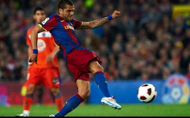 最高の右SBダニエウ・アウベスの逃げる豪快ハーフボレー【インクレディブル・ゴールズ】