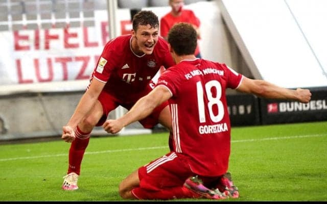 終盤のゴレツカ弾でボルシアMGを下したバイエルンが8連覇に王手！《ブンデスリーガ》