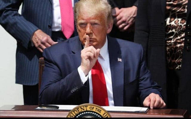 トランプ大統領がサッカー連盟の対応に不満…NFLにもけん制「これ以上は見ない」