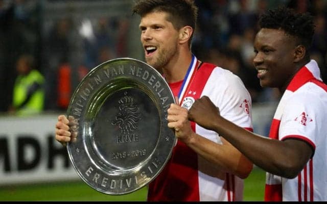 36歳フンテラールがアヤックスと1年契約延長！