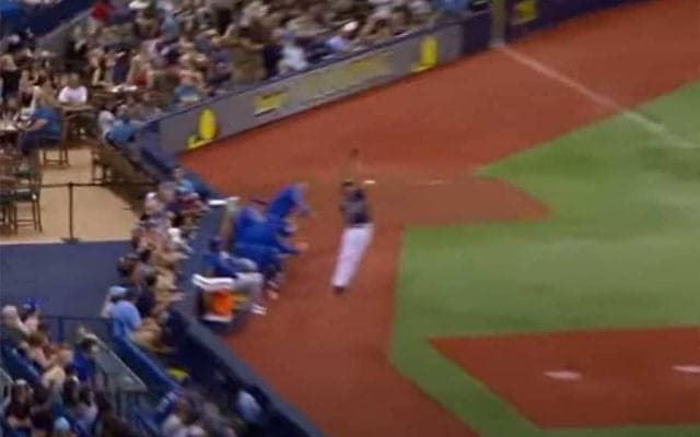 【MLB】「5年9億円」の価値？　ボールボーイのファインプレーにGG賞5度の名手も称賛