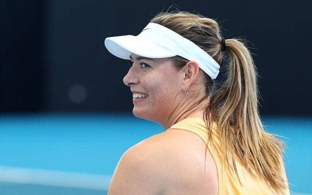 19歳の妖精シャラポワが「超かわいい」　本人も思わず反応「ベイビーフェイス」