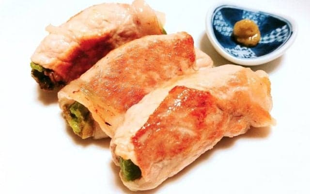 糖質制限中におすすめのメインおかず「アボカド豚肉巻き」の作り方│ライザップ監修の“筋トレレシピ”