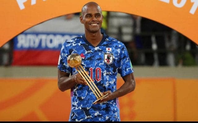 ビーチサッカー日本代表監督にエースで昨年のW杯MVPの茂怜羅オズ氏が就任