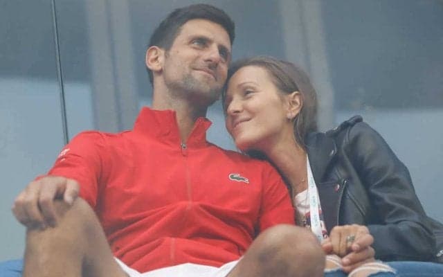 目元が父親にそっくり！ジョコビッチの息子もテニスが好き