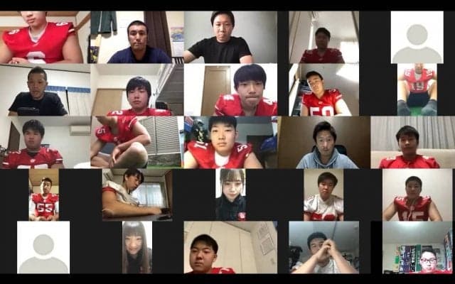 箕面自由学園と駒場学園が腕立て伏せ対決で交流戦