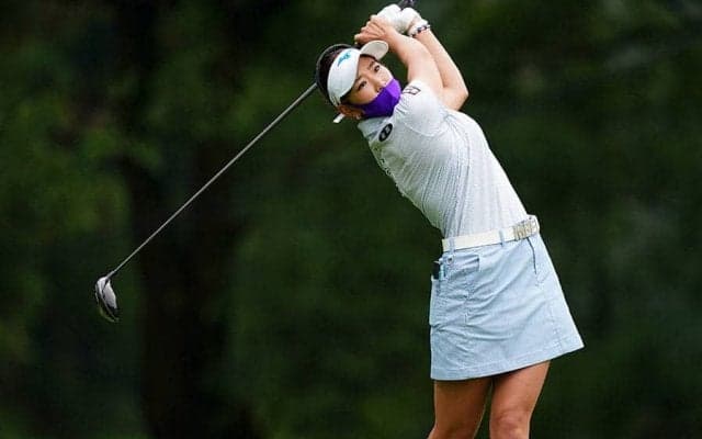 原英莉花、水着素材の“ミズノマスク”着用で2打差7位「スポーツもできるんだぞ！」