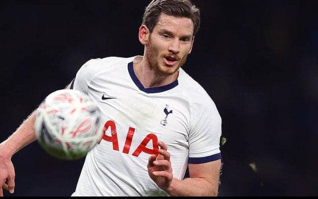 ヴェルトンゲン、今夏のアヤックス復帰はなし　「親友のブリントとポジション争いしたくない」