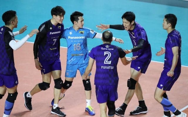 パナソニックが紅白戦をライブ配信