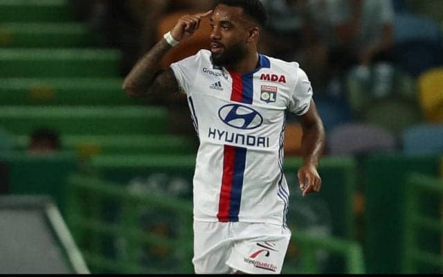 リヨン時代のラカゼット、神業トラップ＆ターンで相手DFを置き去り【インクレディブル・ゴールズ】