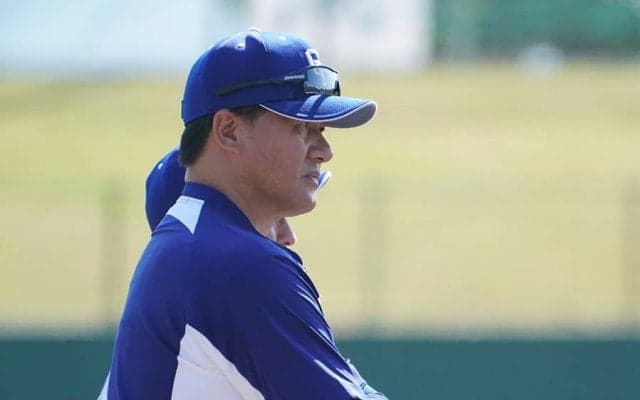 中日、東海地区の高校球児支援へ「夢」Tシャツを贈呈