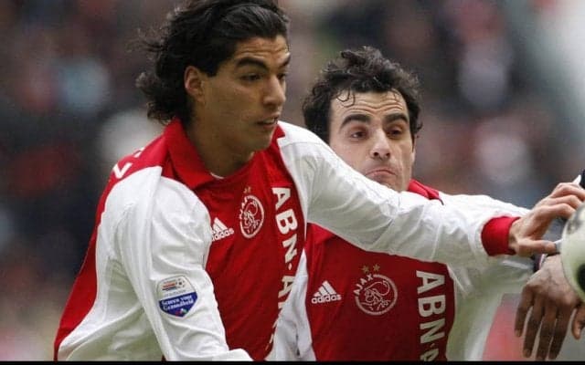 アヤックス時代の“ロン毛”スアレスがキレキレな突破からセーブ不能なコースにズドン！【インクレディブル・ゴールズ】