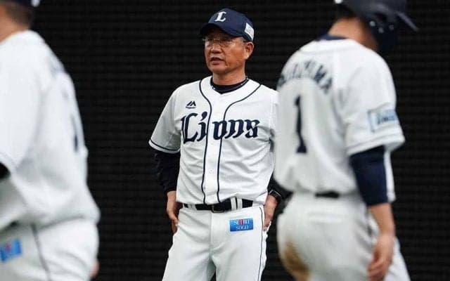 西武辻監督、森慎二さん命日の劇的サヨナラに声詰まらせる「自分の心の中で…」