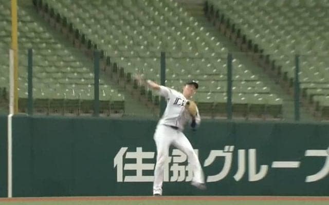「たまらん」「まじでエグい」　サヨナラ呼んだ西武・源田の超絶美技にファン絶賛