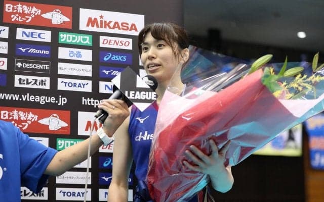 久光製薬が新鍋選手の引退会見をライブ配信