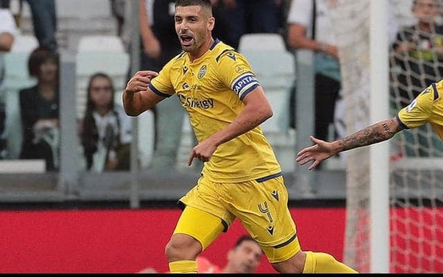 ヴェローナ、ミゲル・ヴェローゾと1年の契約延長!　セリエA復帰1年目のチームをけん引