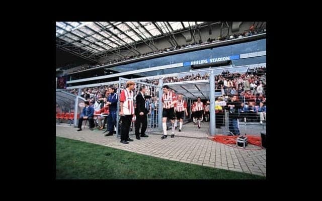 堂安律の本拠地で驚愕のおもてなし体験。名勝負が生んだ美しい光景