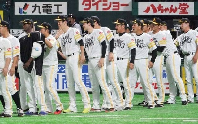 鷹外野手は唯一の1億円超で“2冠”、捕手は巨人がトップ　ポジション別平均年俸は？