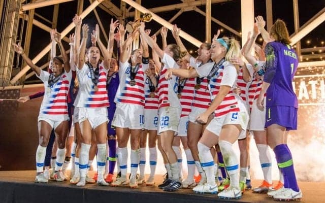 男女格差は差別か、正当か？　女子サッカー米国代表の訴訟問題が問い掛けるものとは