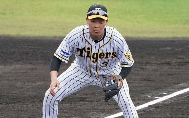 阪神・大山がプロ初の中堅！　「センター大山」トレンド入り、大胆起用にファン騒然