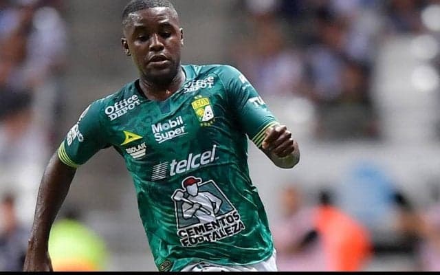 元アーセナルのコスタリカ代表FWキャンベルがメキシコクラブへ完全移籍