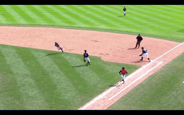 5回裏 ピンチでセカンド西巻(仙台育英)が好プレー【WBSC U-18ワールドカップ オープニングラウンド オランダ戦】