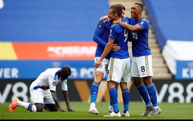 ヴァーディのメモリアルゴールなど3ゴールを奪ったレスターがリーグ再開後初勝利を飾る！《プレミアリーグ》