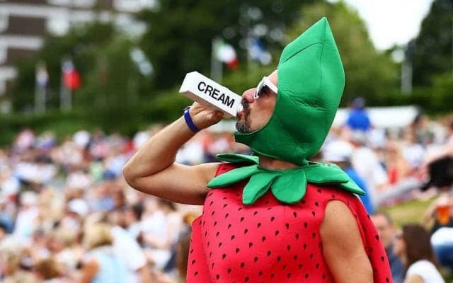 錦織も毎日持ち帰るウィンブルドン名物。今年は医療従事者への感謝のしるしに