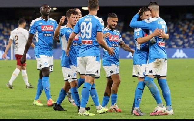 インシーニェの左45度弾でナポリがローマとの太陽ダービーを制す《セリエA》