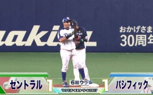 ゲレーロがルーキー山岡からタイムリーを放つ！【マイナビオールスターゲーム2017】