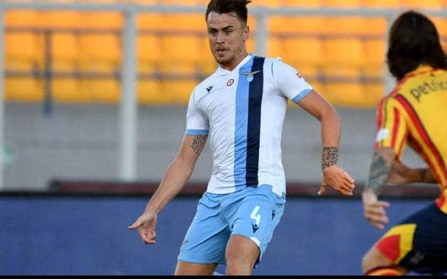 相手に噛み付いたラツィオDFパトリックは4試合出場停止＆罰金1万ユーロ、かつてスアレスが受けた処分は？